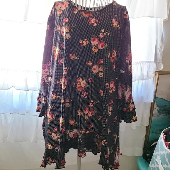 Floral high low top - Picture 1 of 4